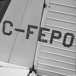 2022 07 23%20vertical%20fin%20%26%20rudder%20IMG_3715%20bw.JPG